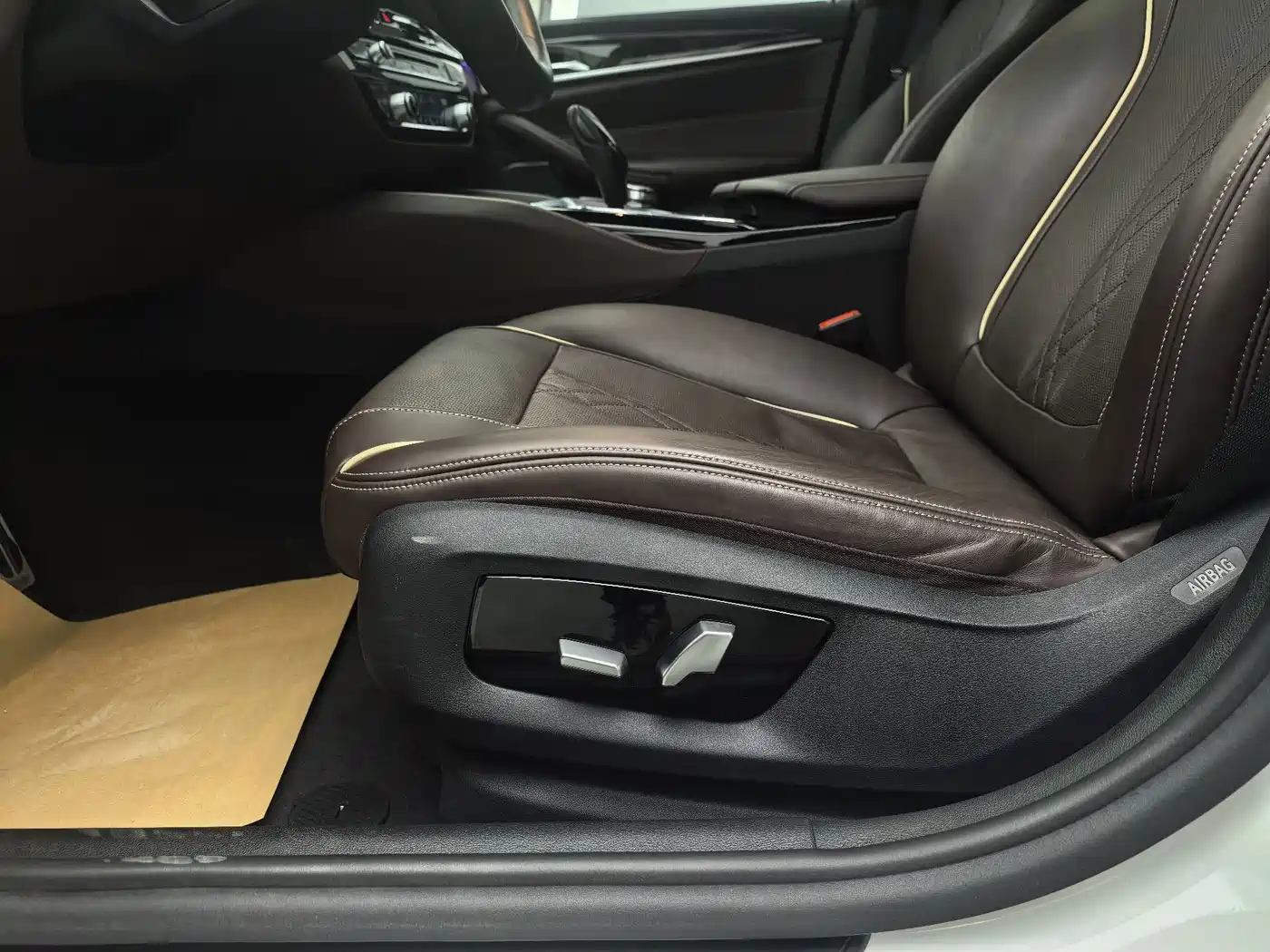 BMW 5 Series 2018 530Li Premium M Sport Package фото 18