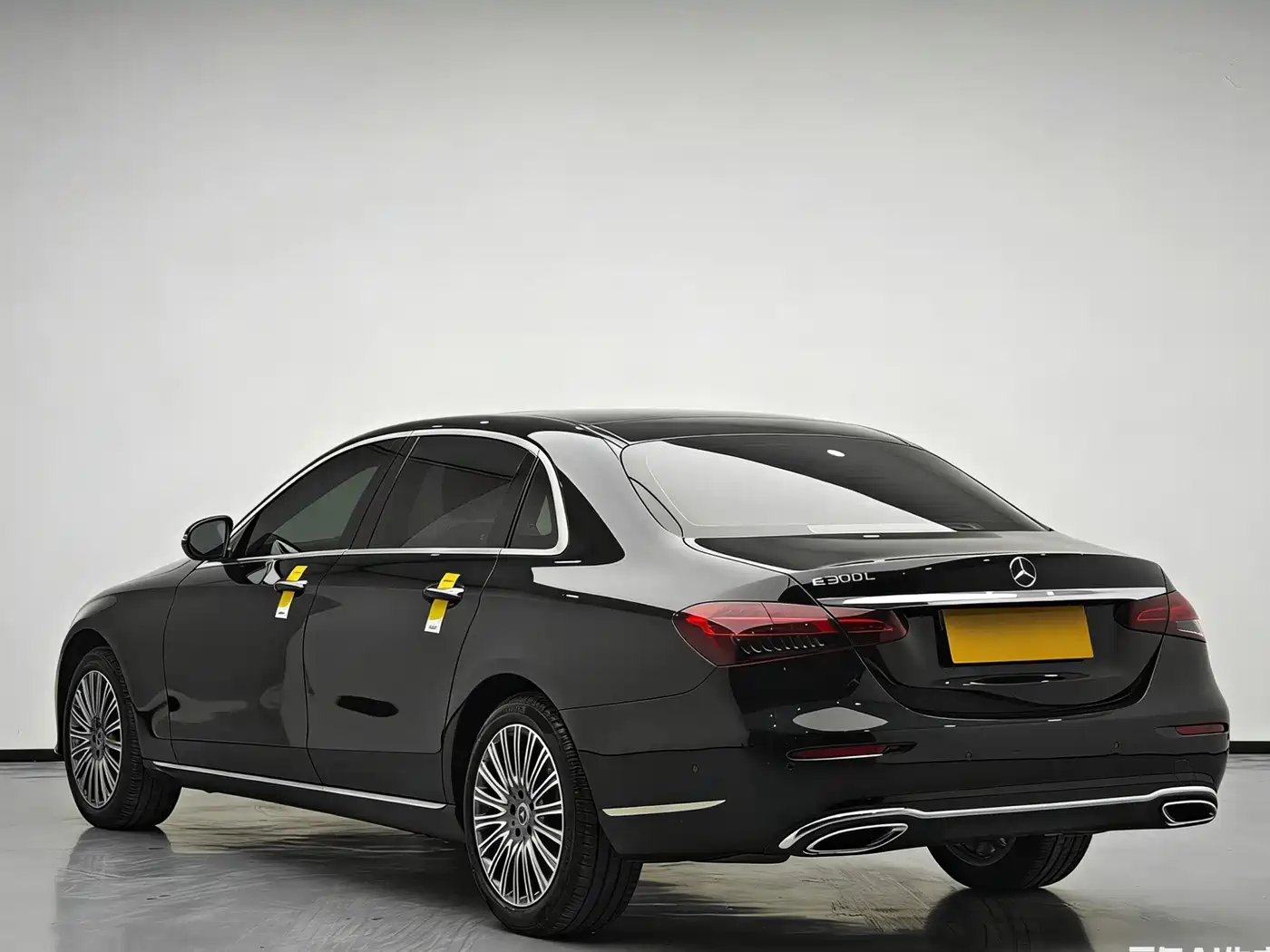 Mercedes-Benz E-Class 2022 Second Facelift E 300 L Luxury фото 7