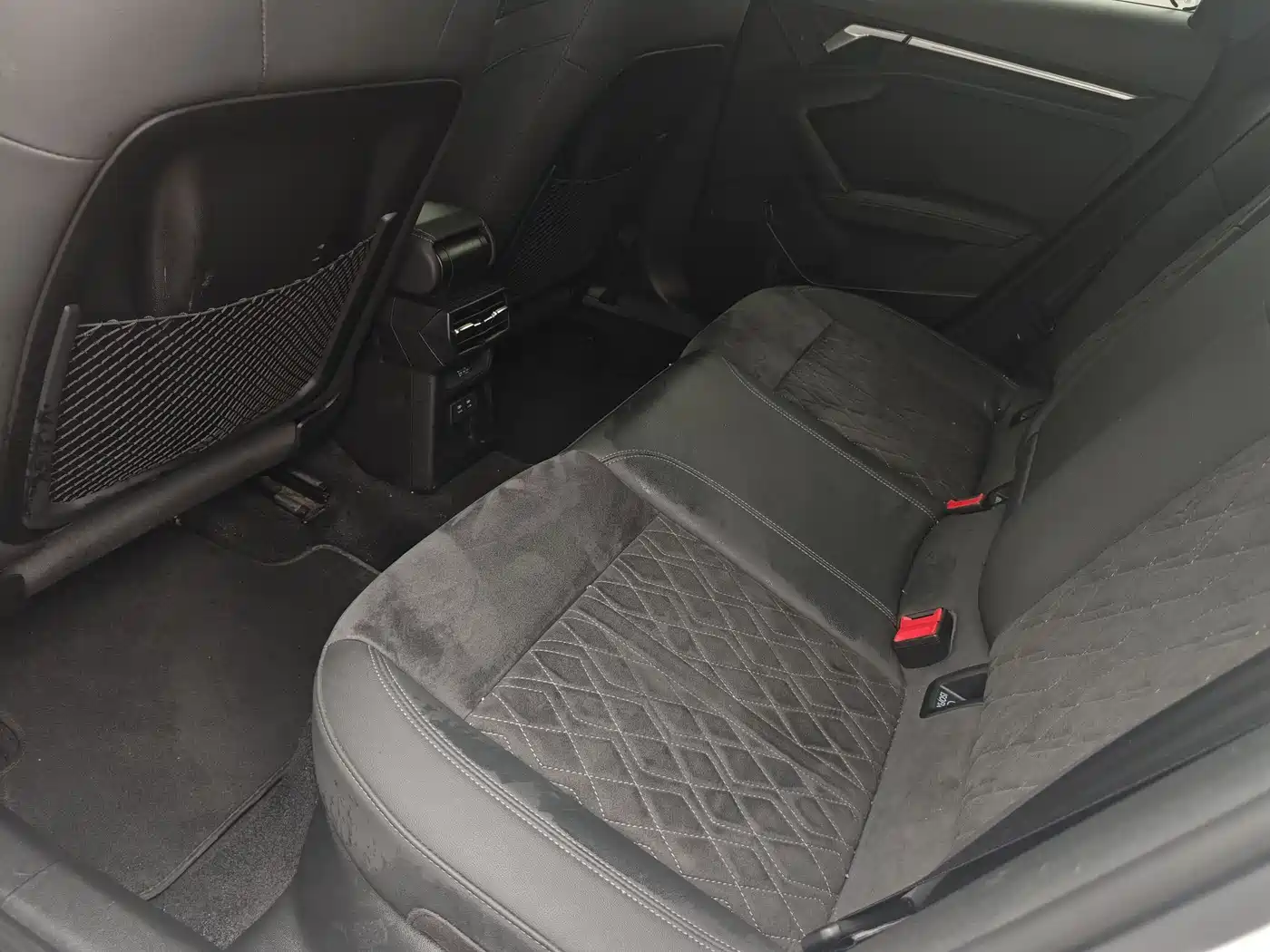 Audi A3 2024 Model Sportback 35 TFSI Luxury Sport фото 5