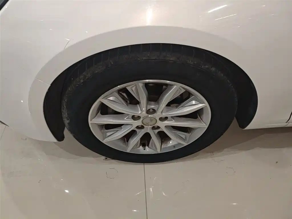 Hongqi H5 2018 30TD Dynamic Edition фото 23