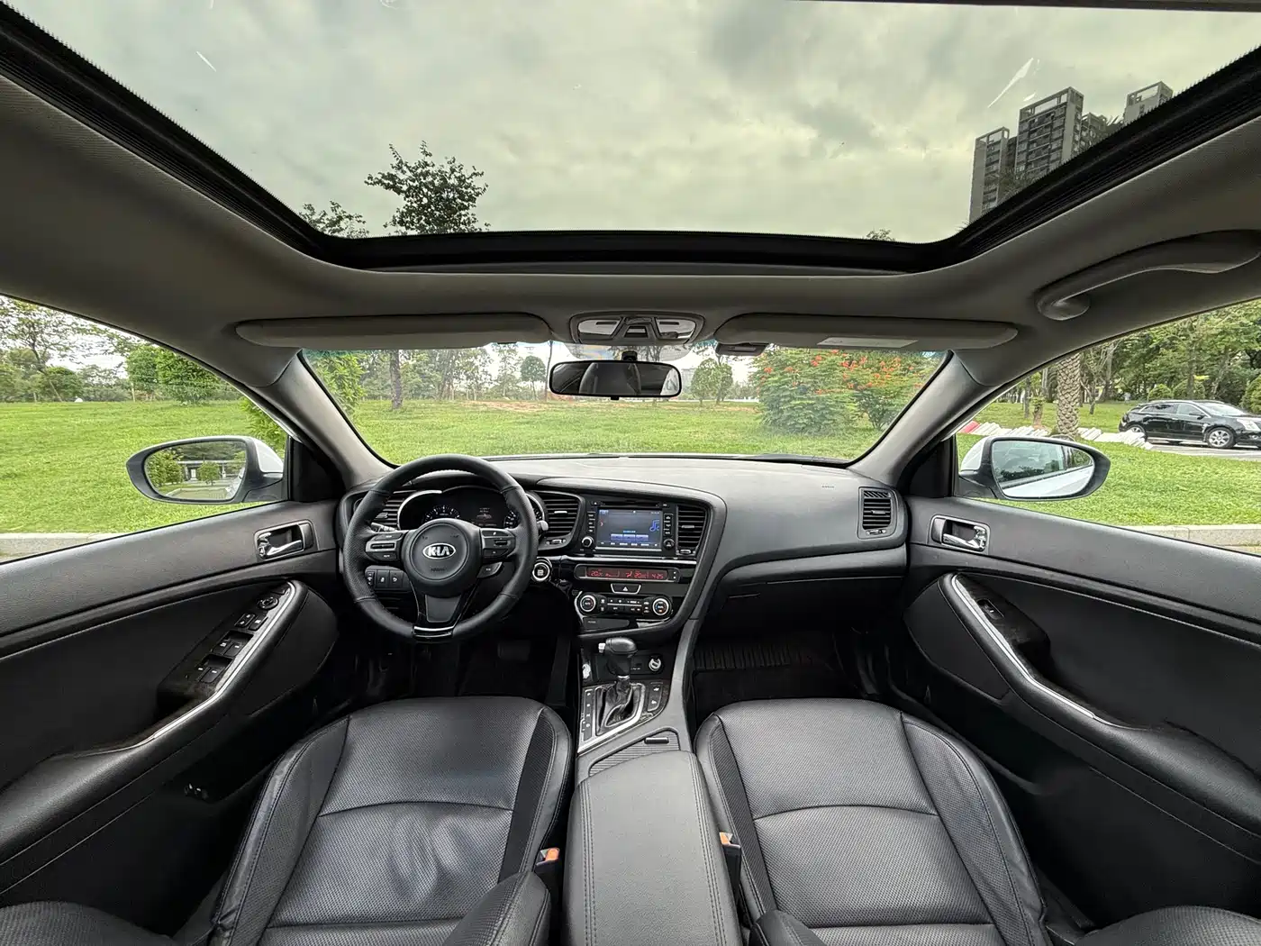 Kia K5 2014 2.0L Automatic LUXURY фото 19
