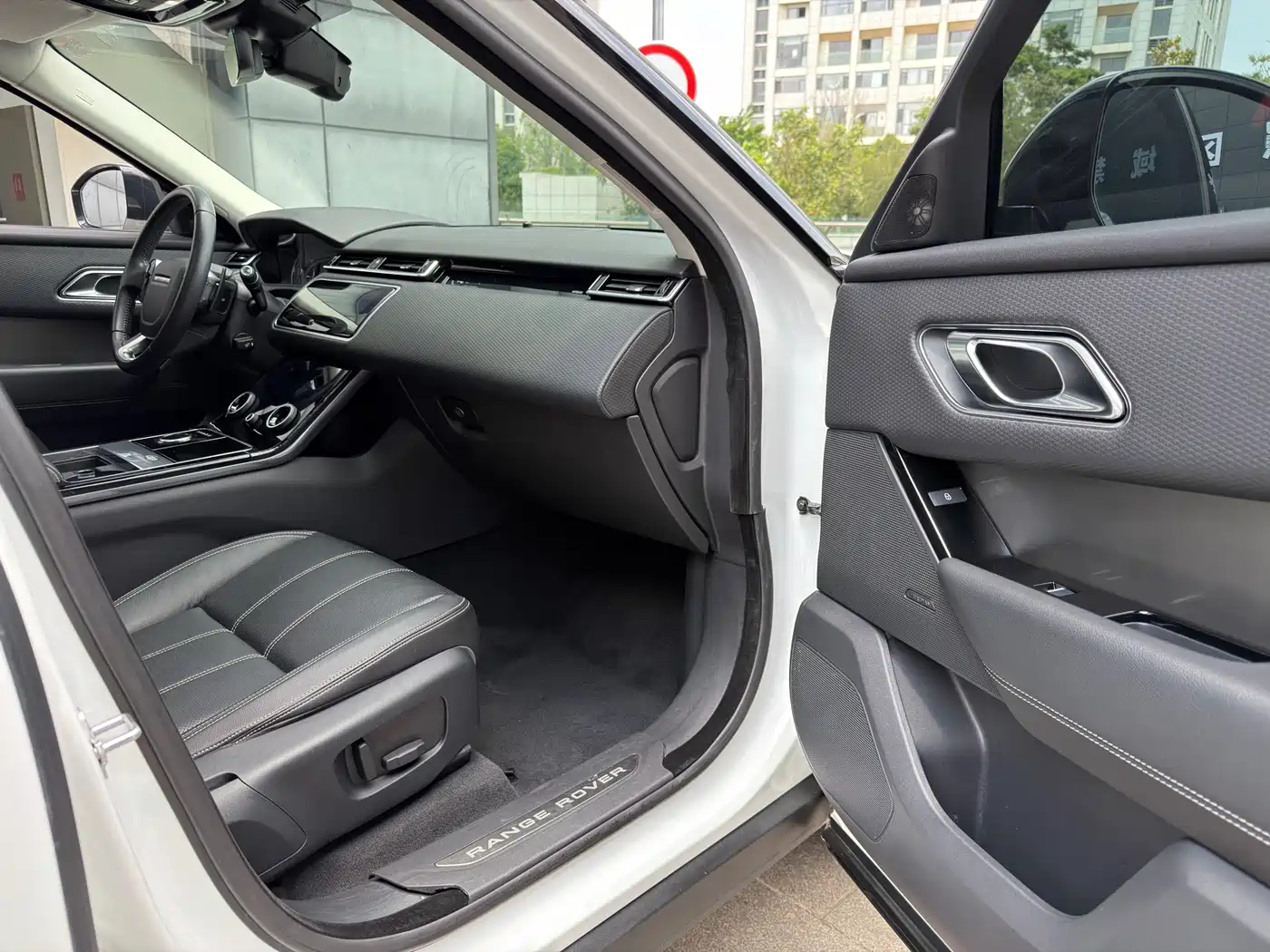 Land Rover Range Rover Velar 2017 P380 S фото 33