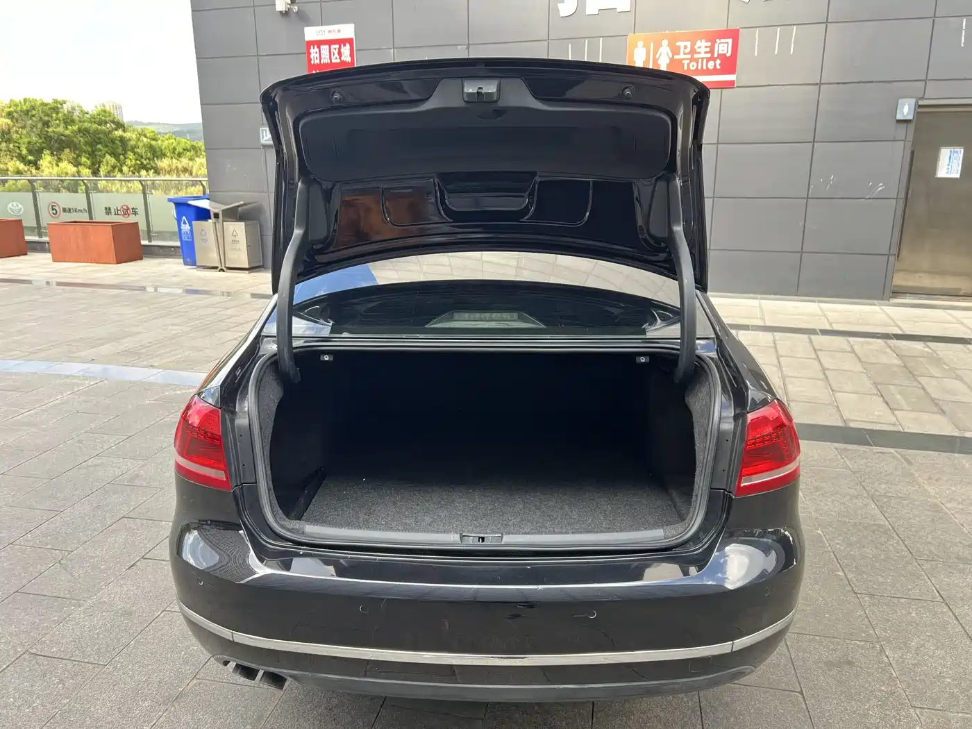 Volkswagen Passat 2014 1.4TSI Manual Luxury Edition фото 10