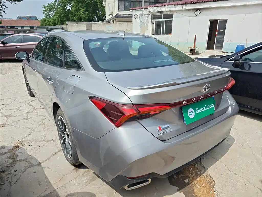 Toyota Avalon 2023 2.5L Luxury Edition фото 23
