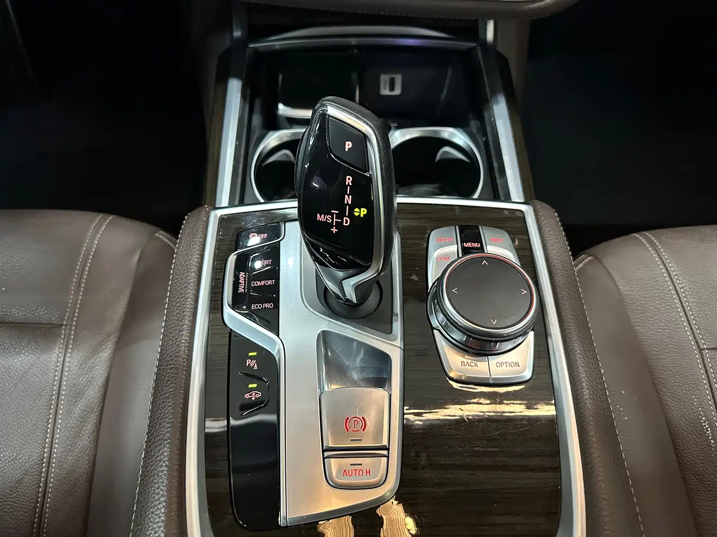 BMW 7 Series 2017 730Li Leading Edition фото 12