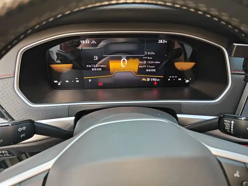 Volkswagen Lavida 2023 300TSI DSG Starlight Full Comfort Edition фото 4