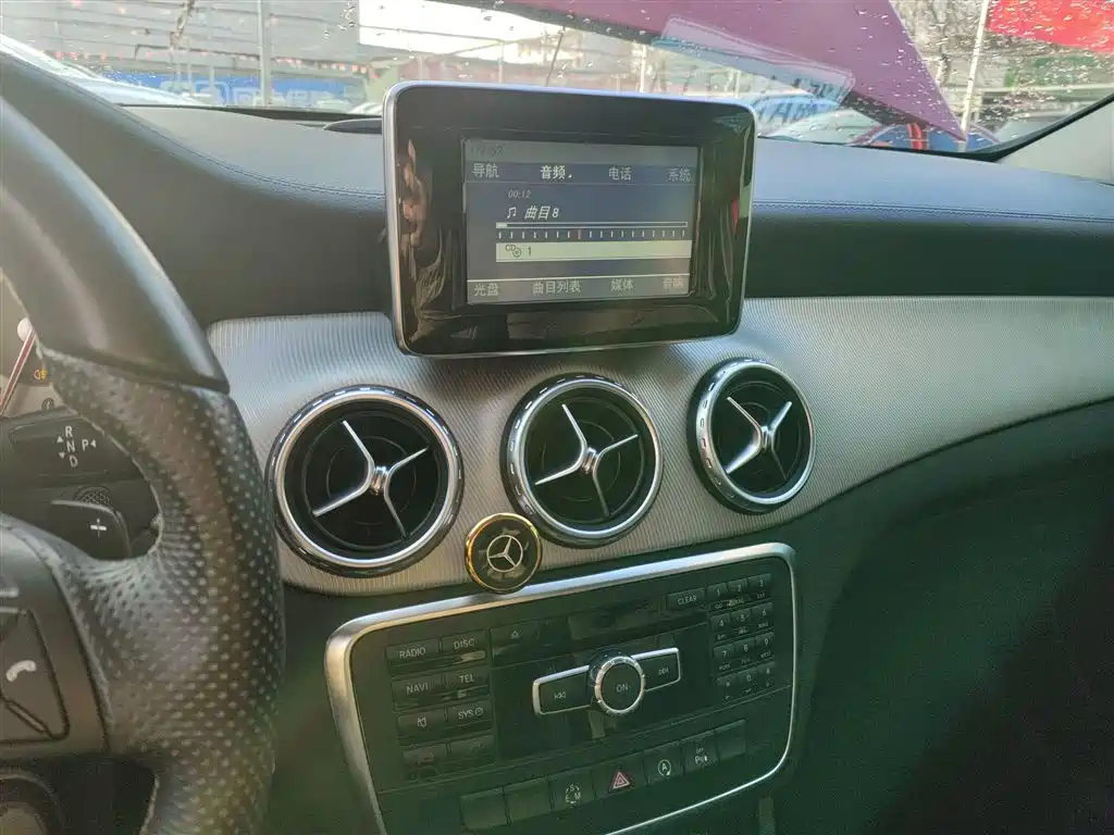 Mercedes-Benz GLA 2015 GLA 200 Fashion фото 10