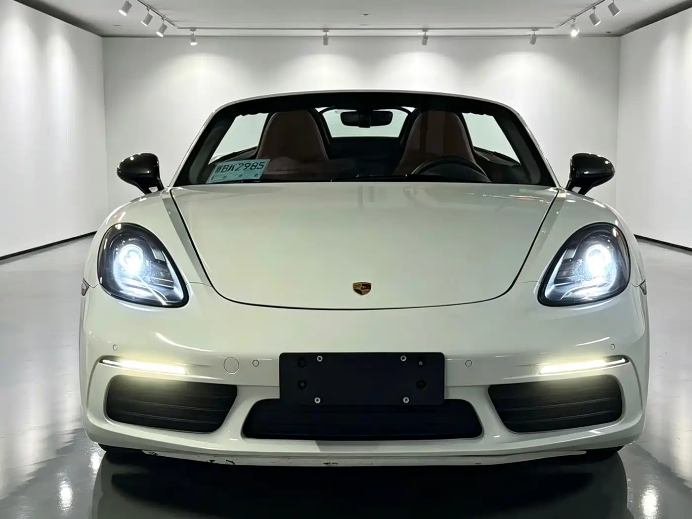 Porsche 718 2019 Boxster T 2.0T фото 2