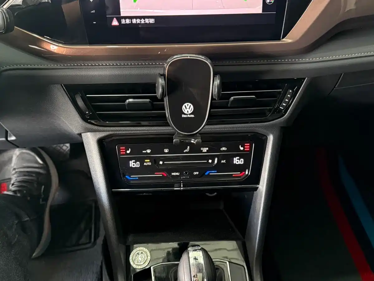 Volkswagen Tharu 2022 280TSI FWD Luxury Edition фото 10