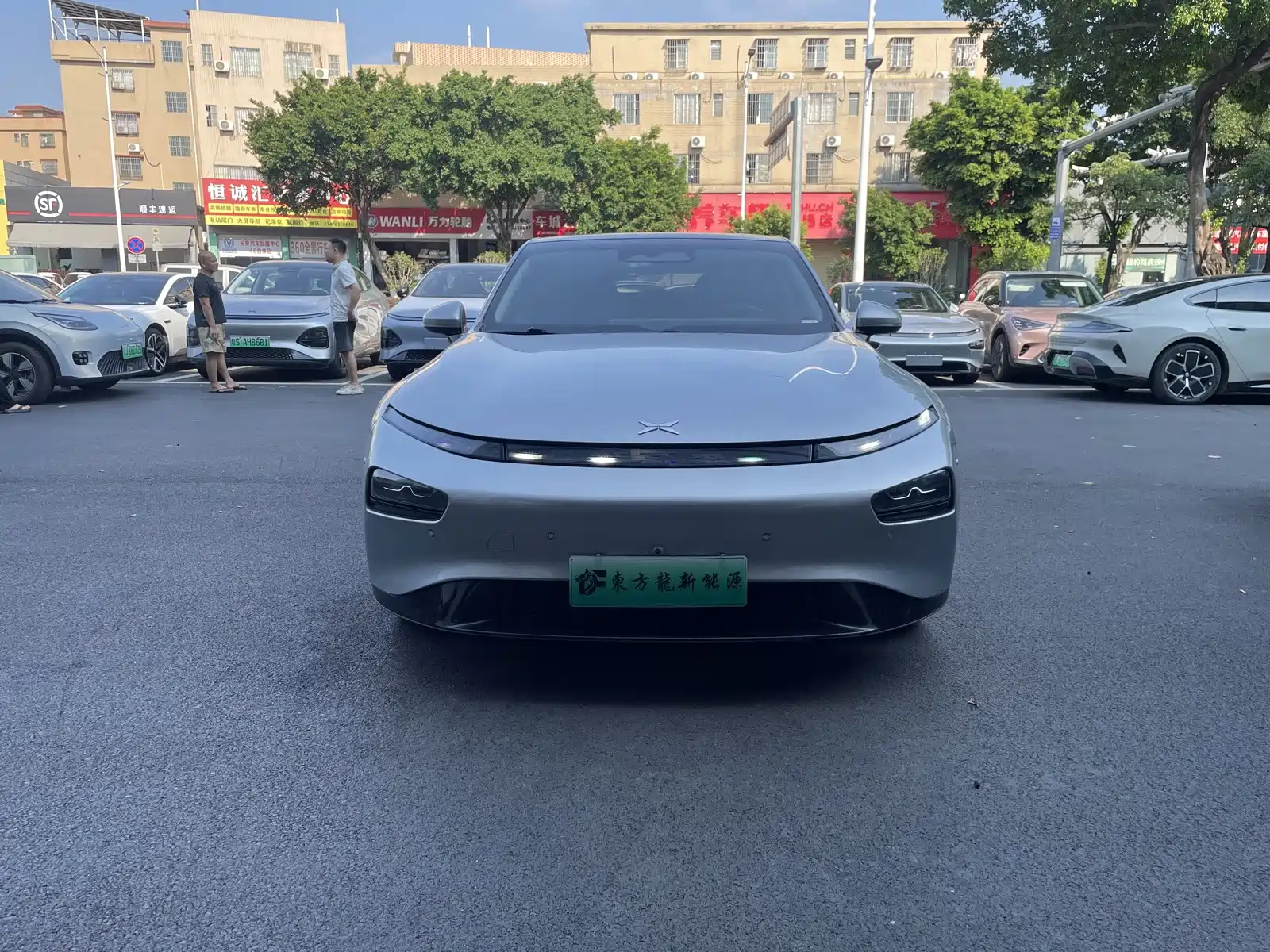 Фото 2 - XPeng P7