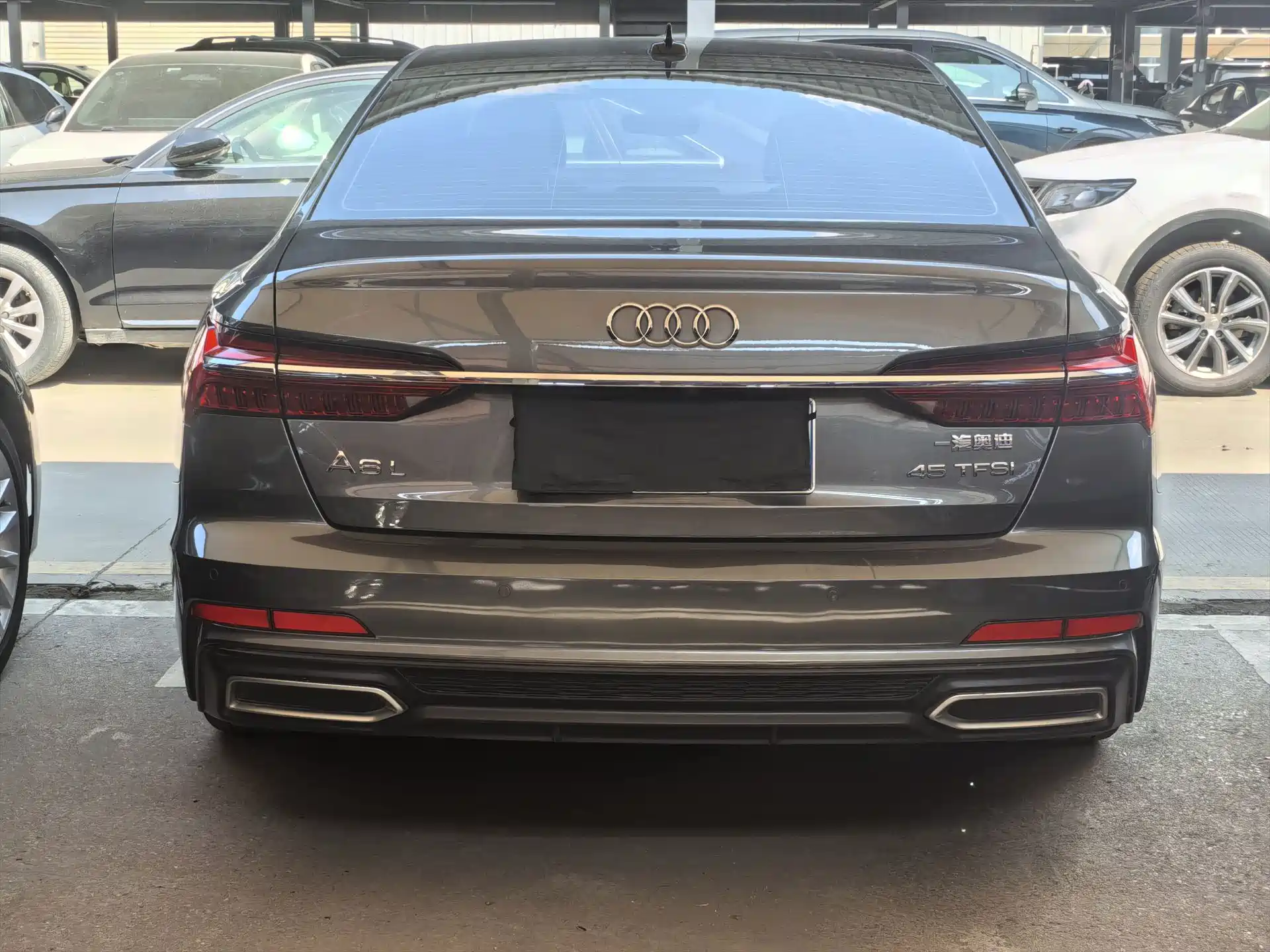 Photo 8 - Audi A6L
