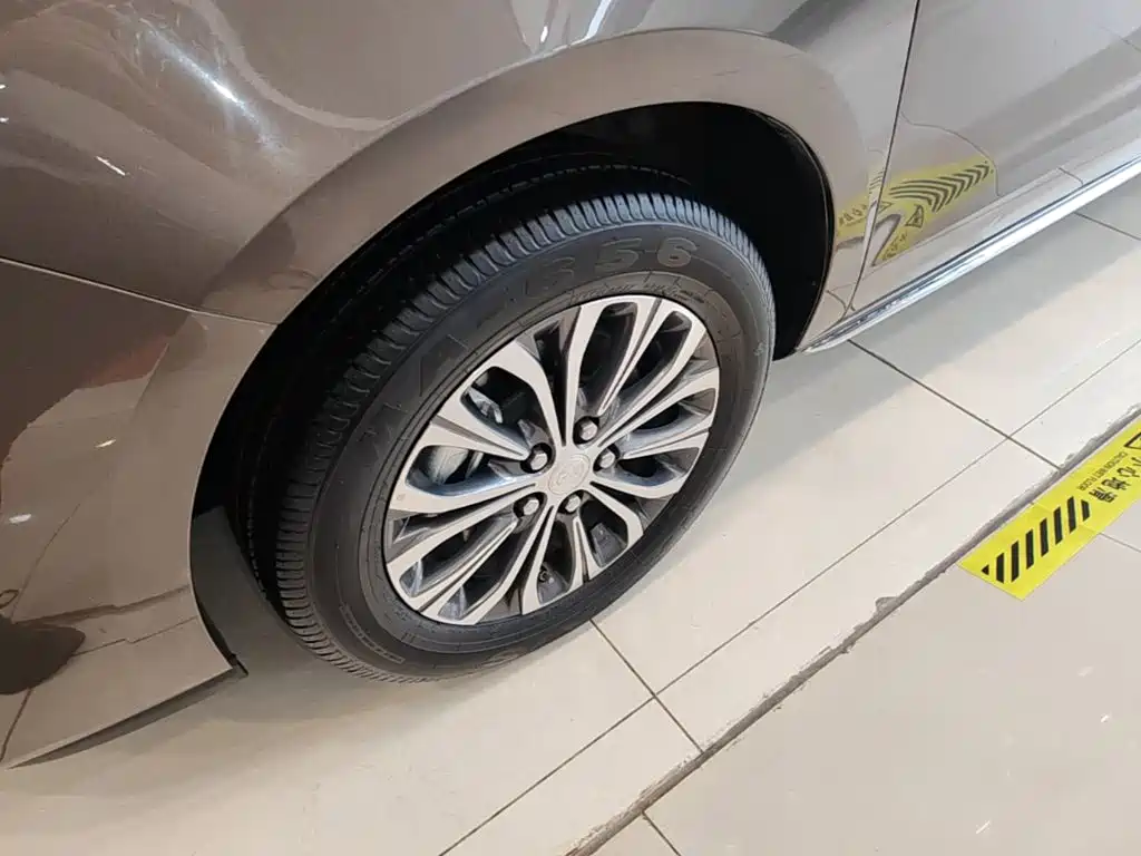 Buick GL8 2025 2023 Facelift Land Business Class Luxury