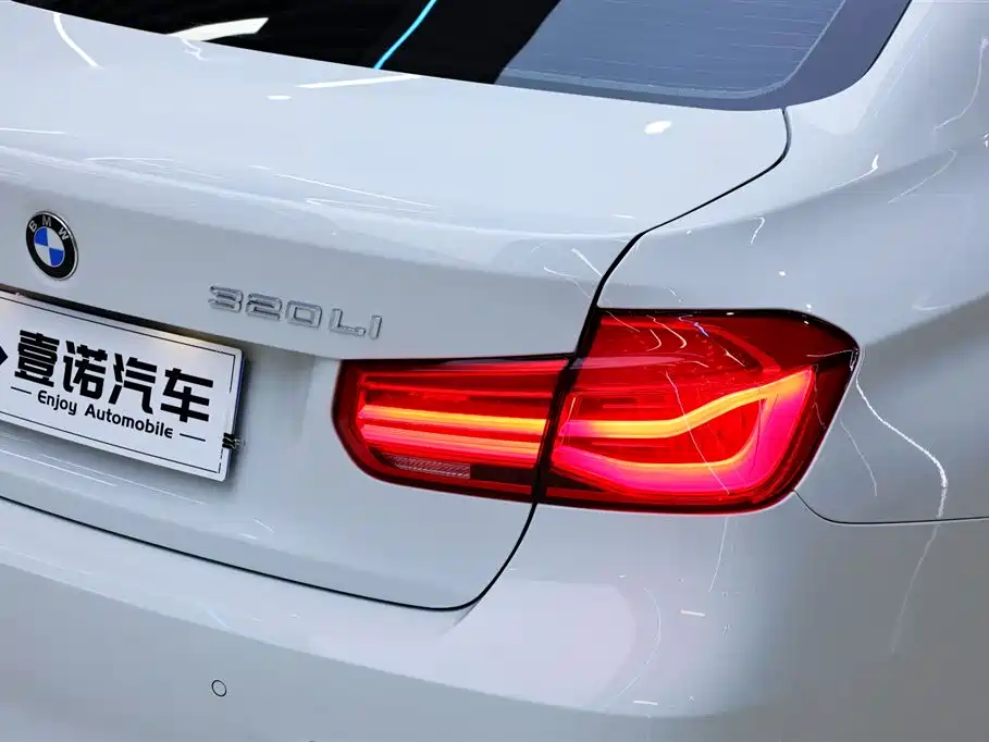 BMW 3 Series 2017 320Li M Sport фото 15