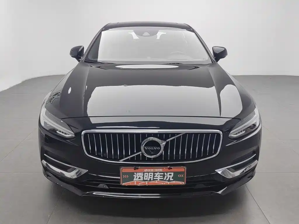 Фото 3 - Volvo S90