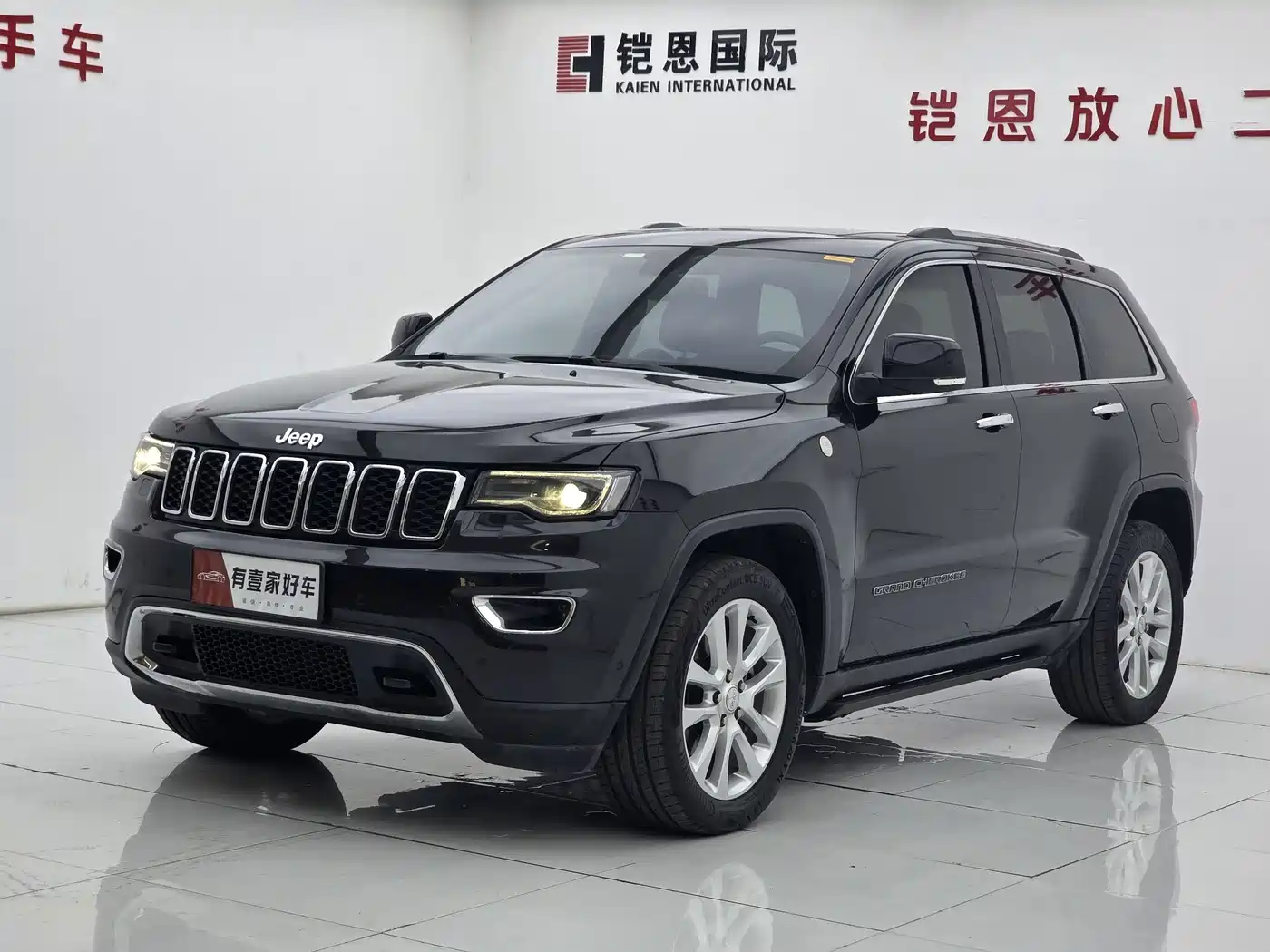 Фото 1 - Jeep Grand Cherokee (Import)