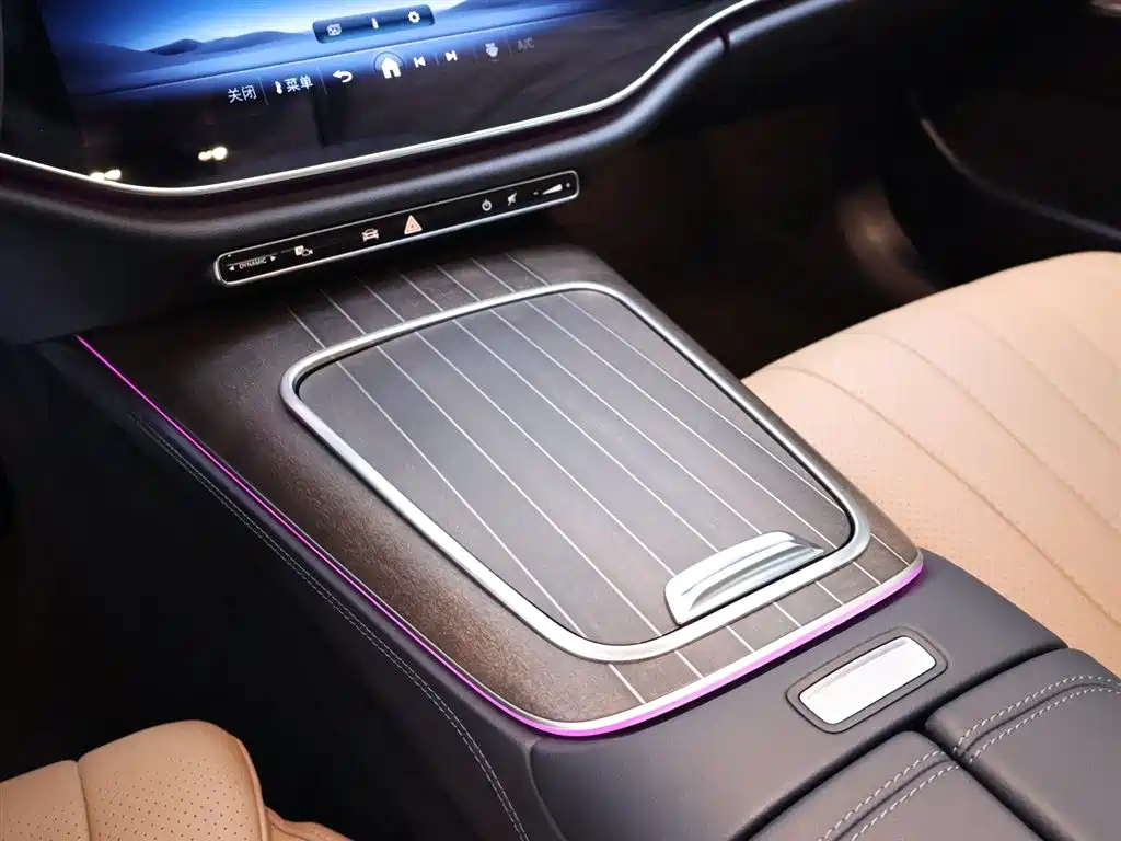 Mercedes-Benz E-Class 2025 E 300 L Luxury фото 12