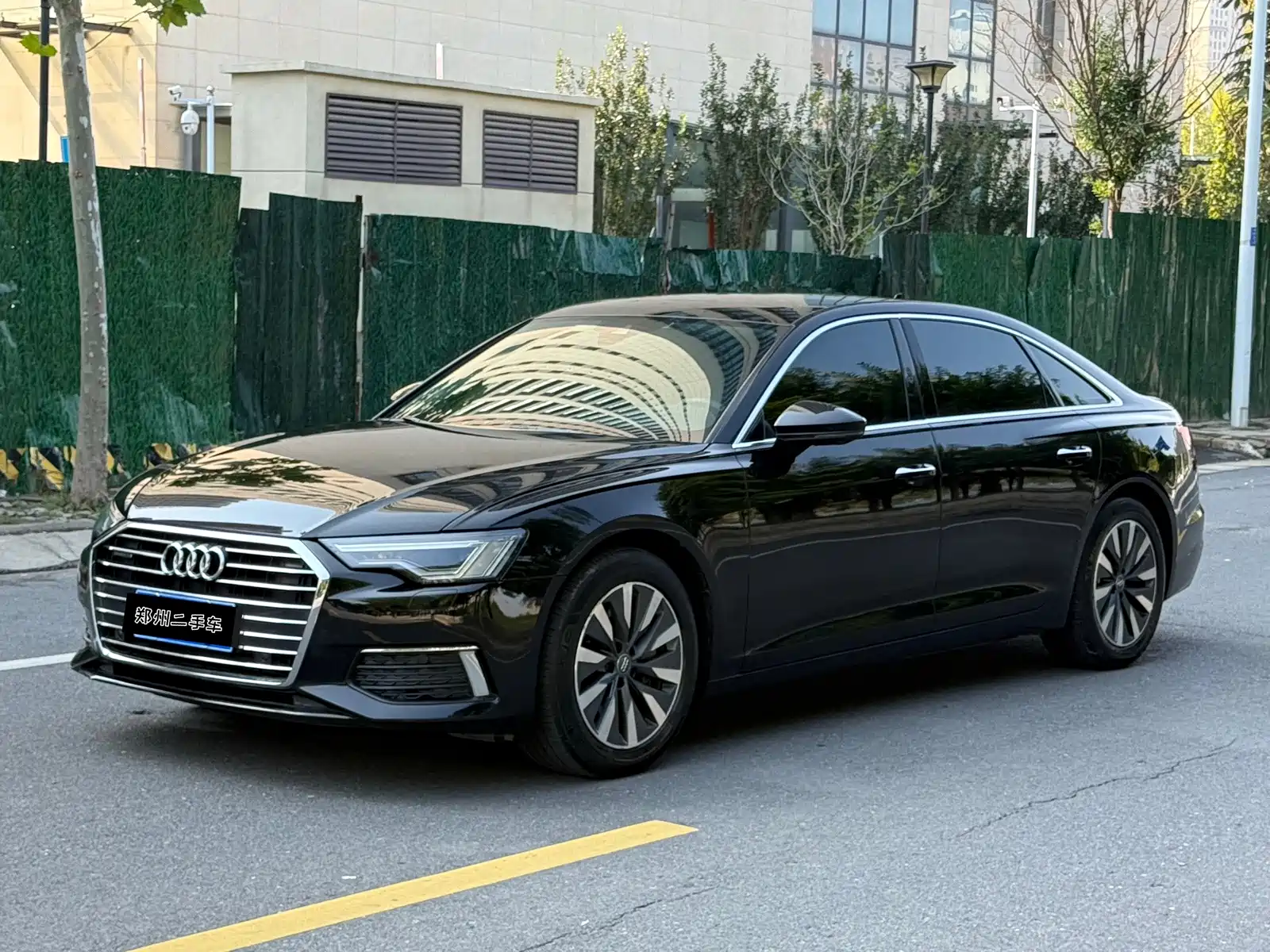 Photo 1 - Audi A6L