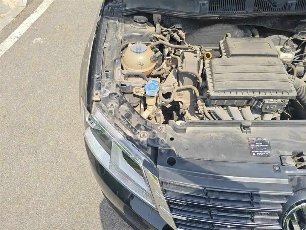 Volkswagen Lavida 2013 1.6L Manual Comfort Edition фото 21