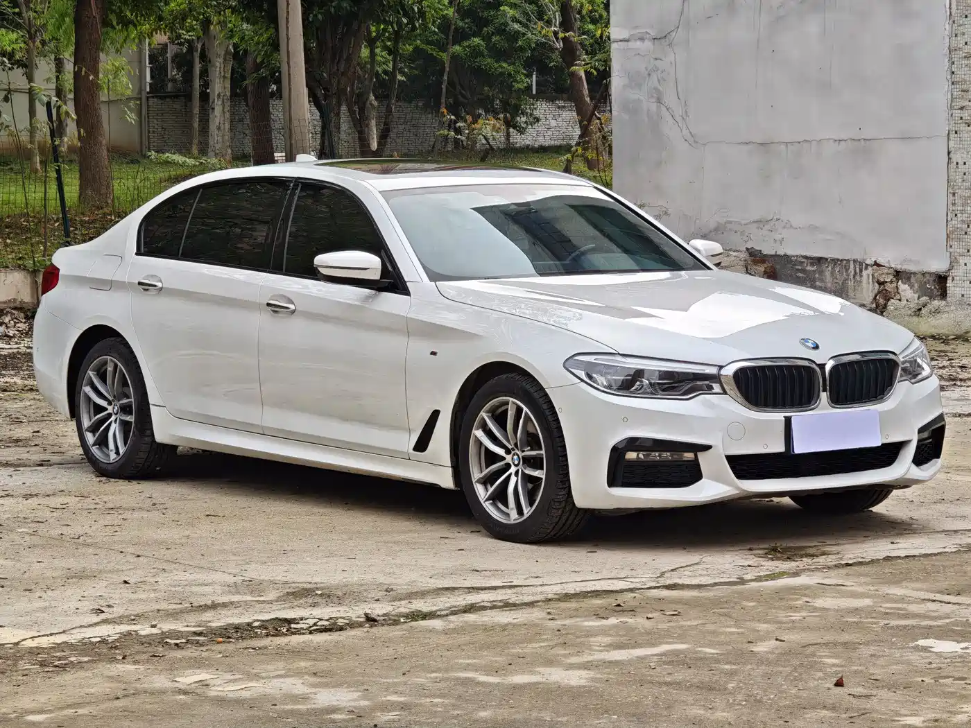 BMW 5 Series 2018 525Li M Sport Package фото 3