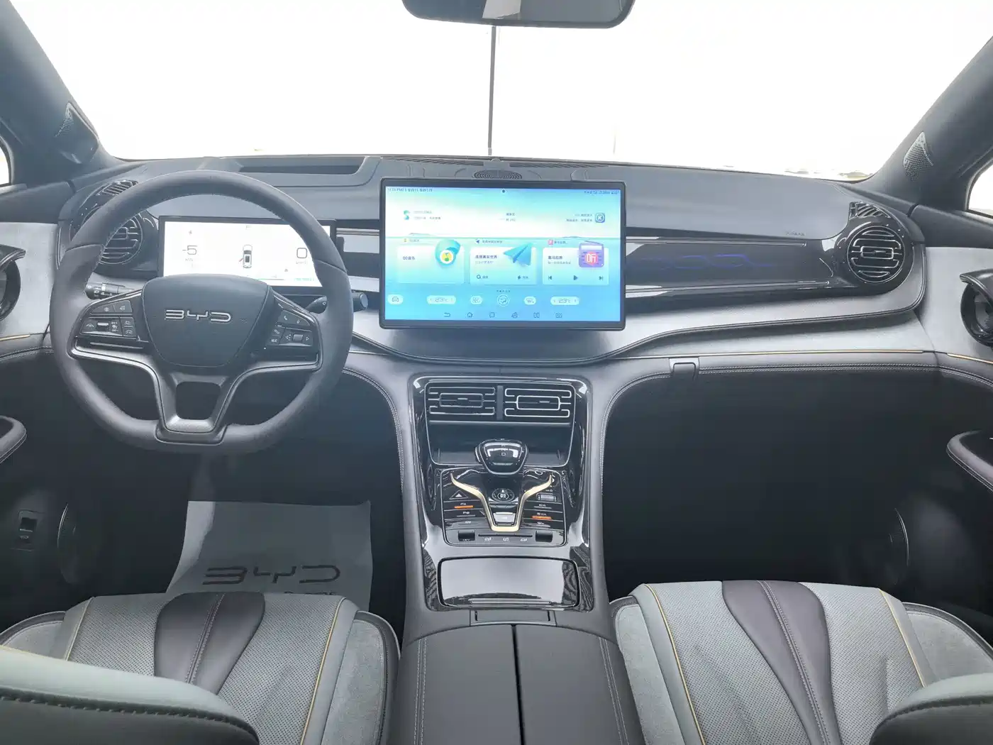 BYD Frigate 07 2023 2023 DM-p 175KM AWD Flagship Edition