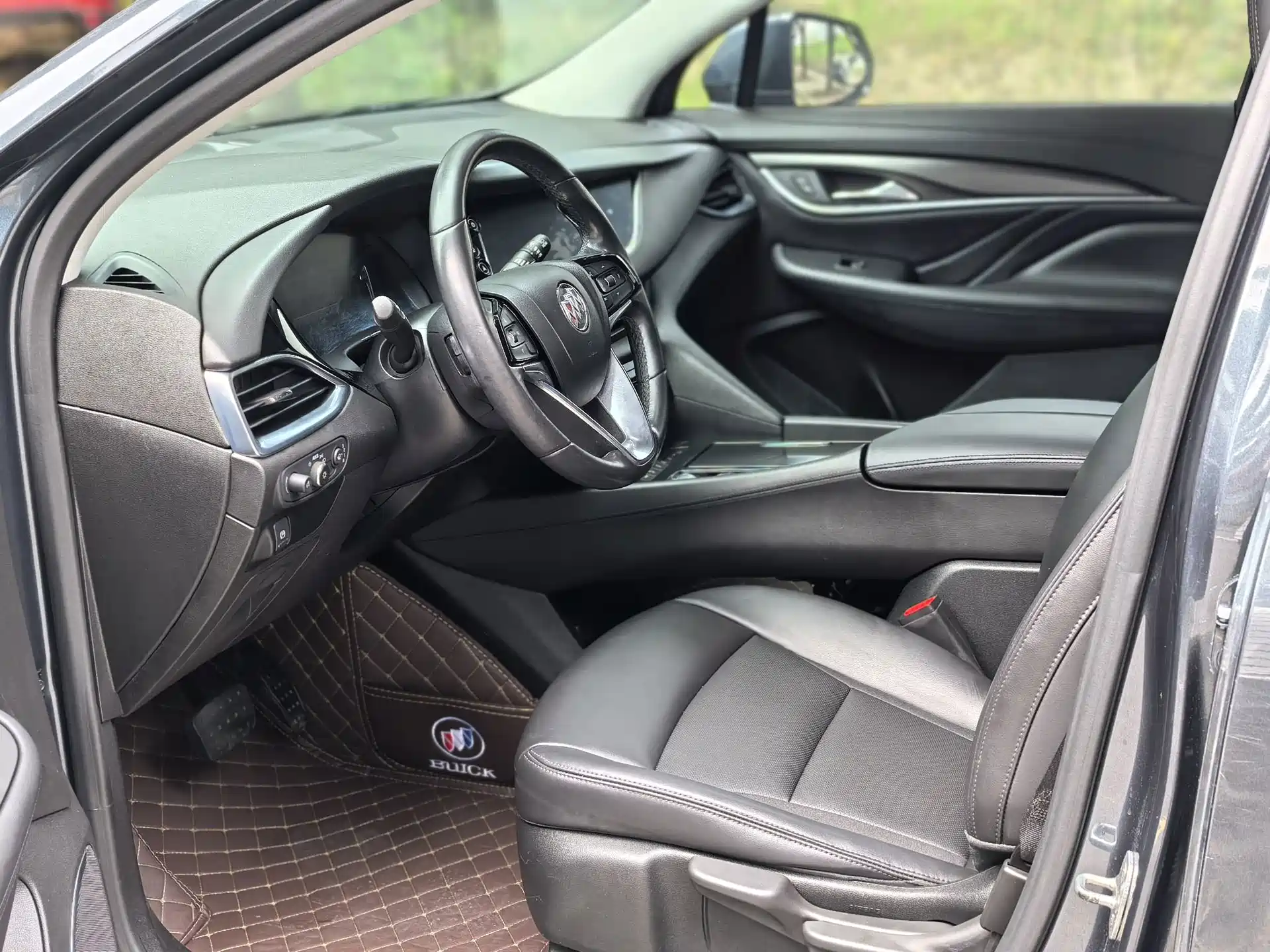 Photo 9 - Buick Enclave