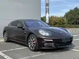 Фото 3 - Porsche Panamera