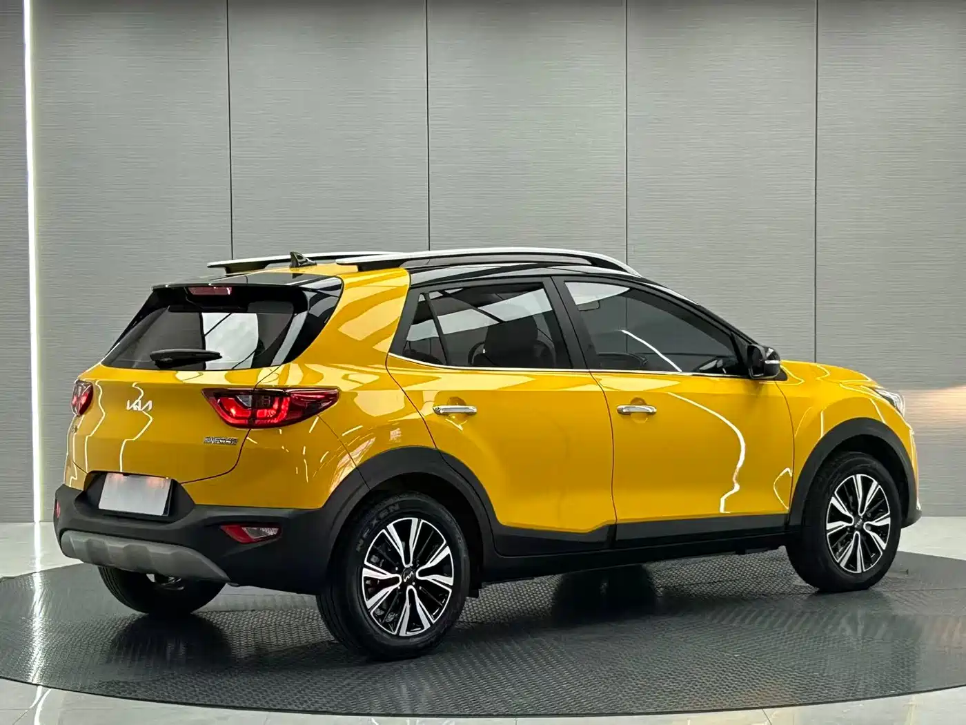 Kia KX1 2021 1.4L CVT Fun Sunroof Version фото 5