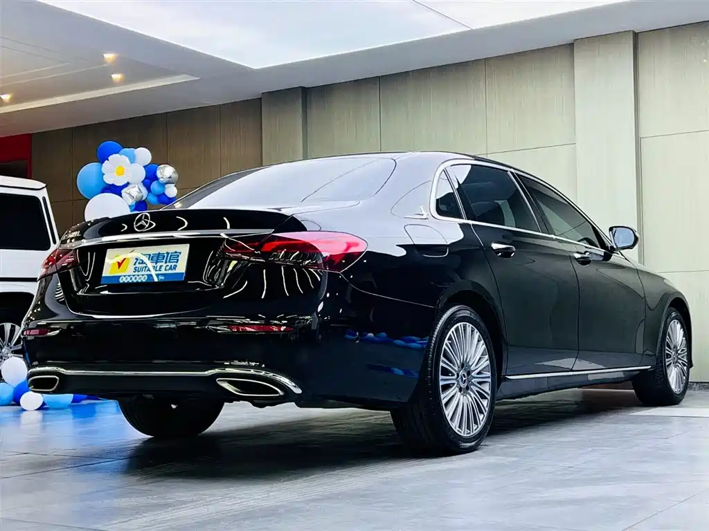 Mercedes-Benz E-Class 2021 E 300 L Fashion фото 4