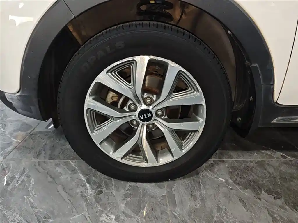 Kia Sportage 2015 2.0L Automatic 2WD GLS фото 23