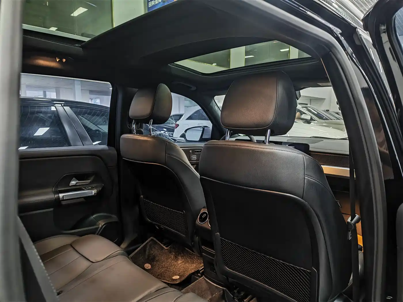 Mercedes-Benz GLB 2022 Facelift II GLB 200 Dynamic фото 13