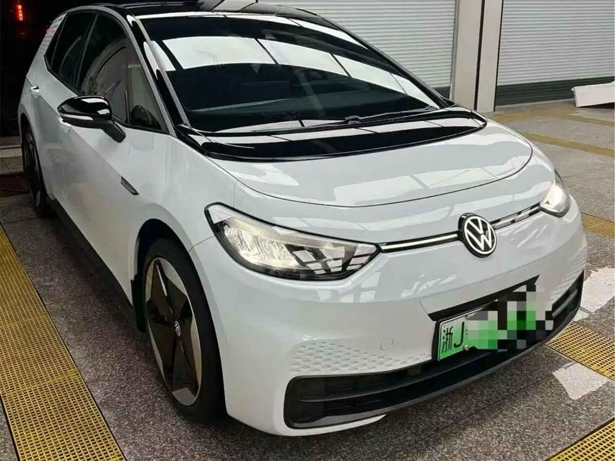 Volkswagen ID.3 2023 Pure Smart Edition фото 2