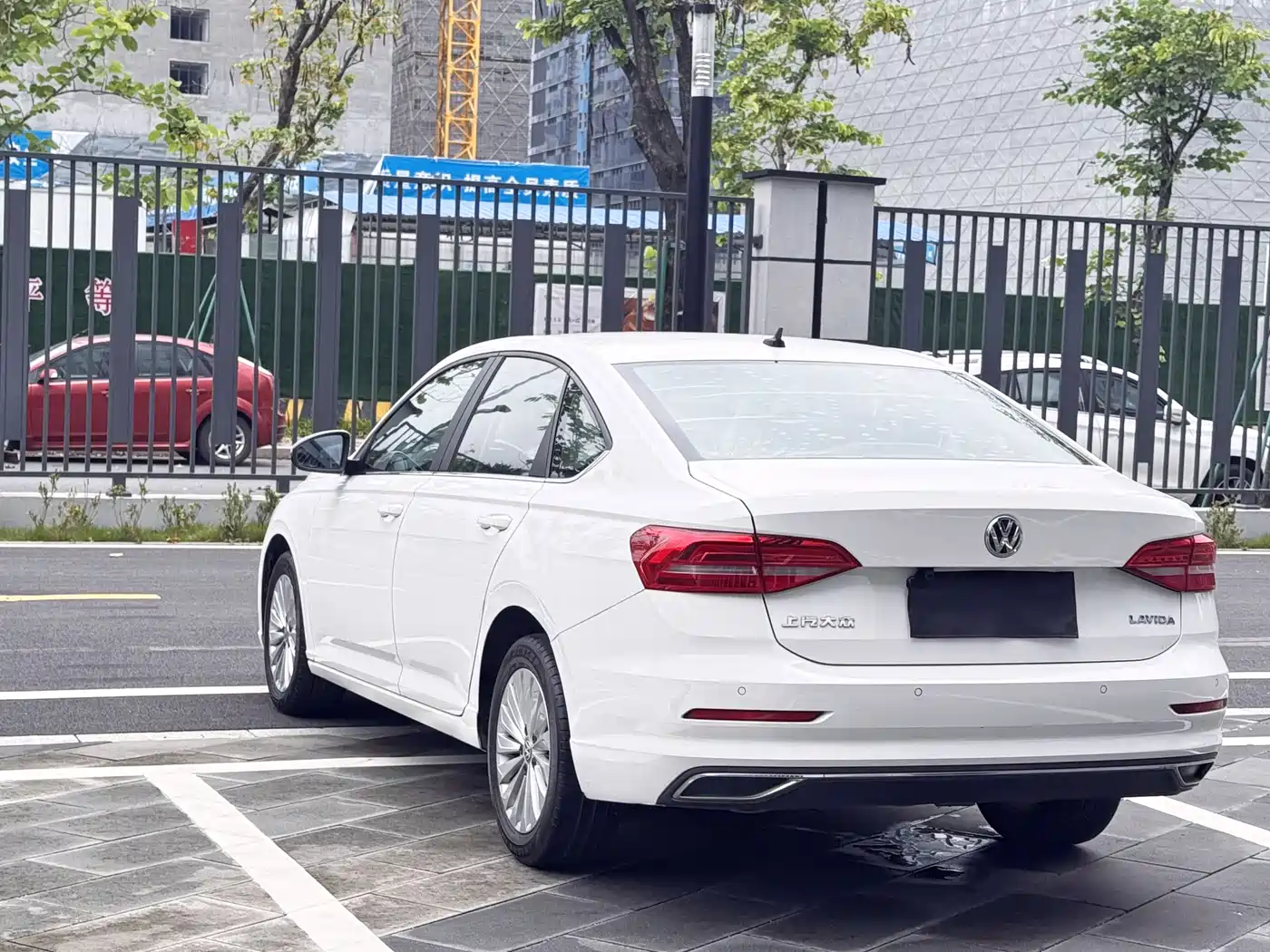 Volkswagen Lavida 2019 1.5L Automatic Comfort Edition China VI фото 7