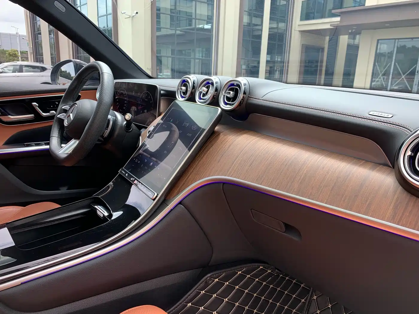 Mercedes-Benz GLC 2024 GLC 300 L 4MATIC Dynamic 5-seater фото 28