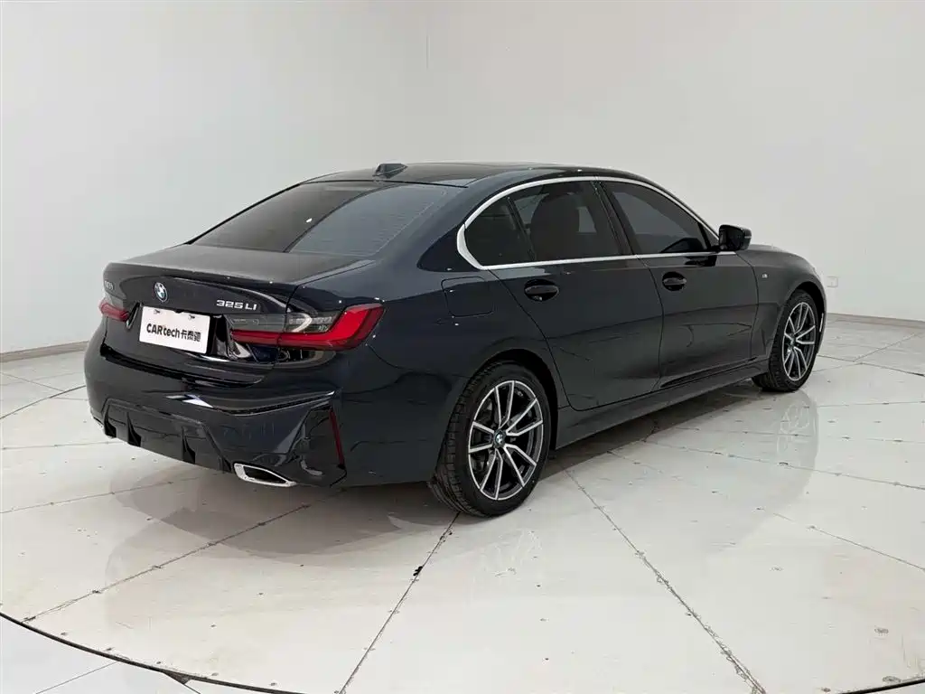 BMW 3 Series 2025 325Li M Sport Package фото 8