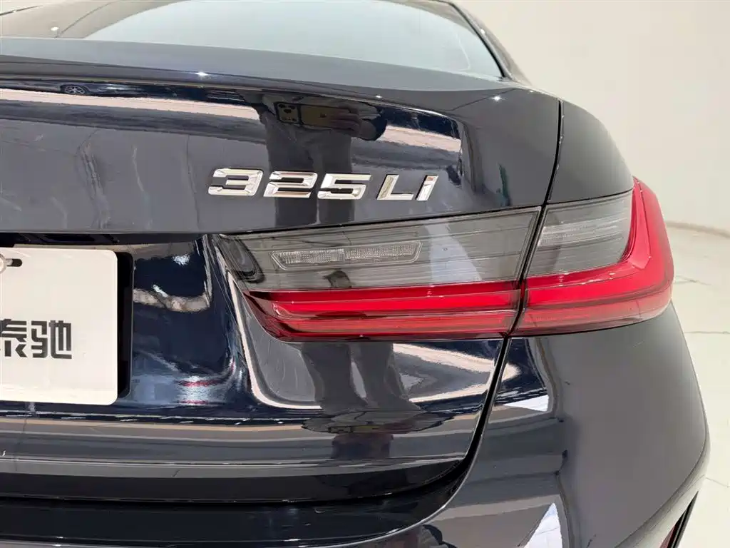 BMW 3 Series 2025 325Li M Sport Package фото 10