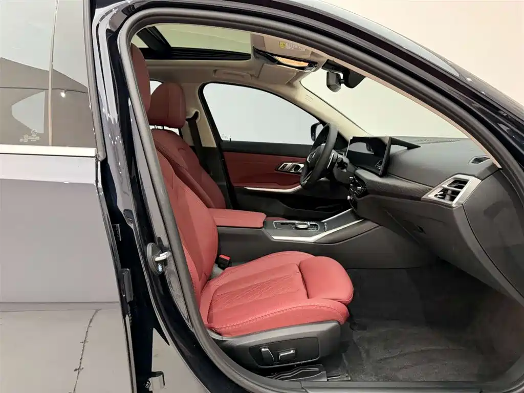 BMW 3 Series 2025 325Li M Sport Package фото 19