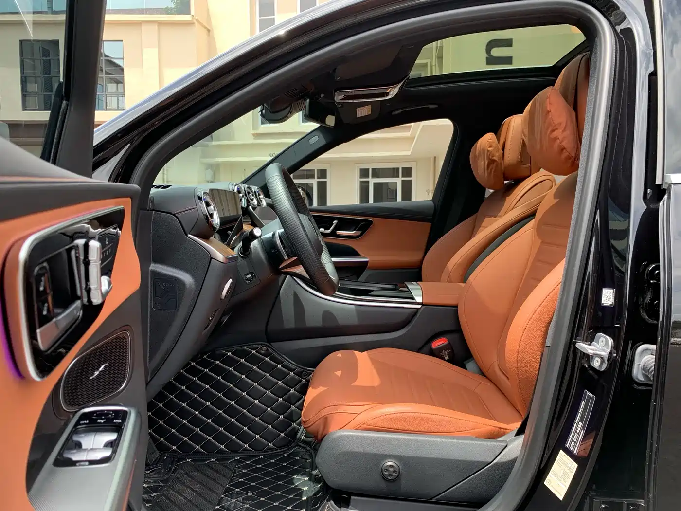 Mercedes-Benz GLC 2024 GLC 300 L 4MATIC Dynamic 5-seater фото 14