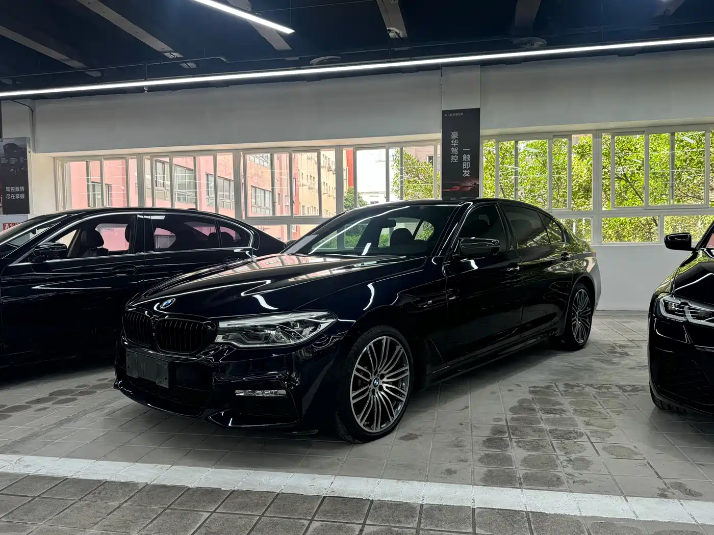 BMW 5 Series 2018 Facelift 530Li Exclusive M Sport Package