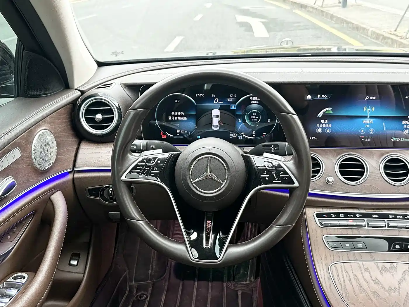 Mercedes-Benz E-Class 2022 E 300 L Luxury фото 14