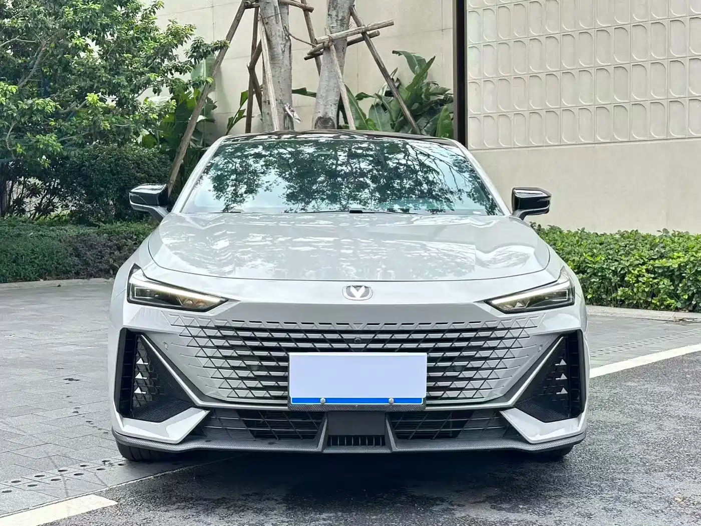 CHANGAN UNI-V