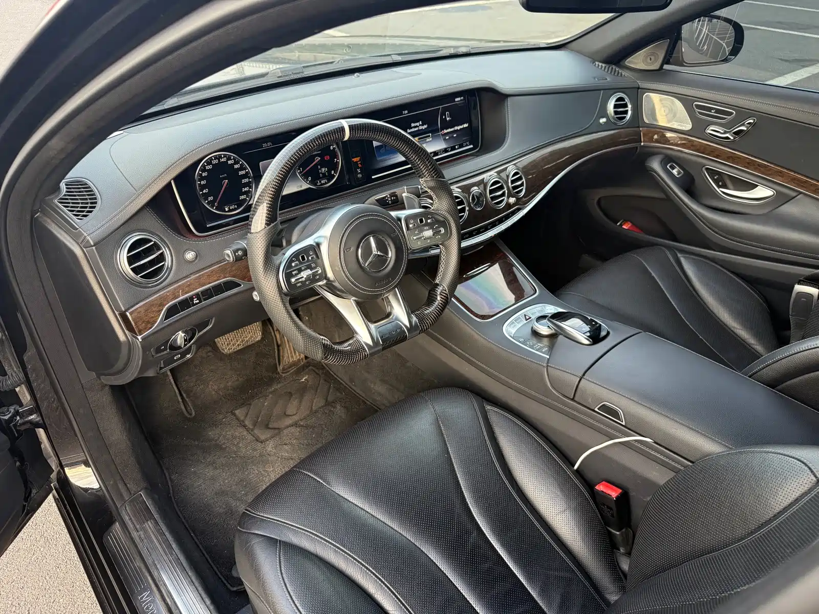 Фото 10 - Mercedes-Benz S-Class