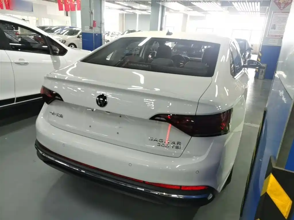 Volkswagen Sagitar 2024 200TSI DSG Flying Edition фото 7