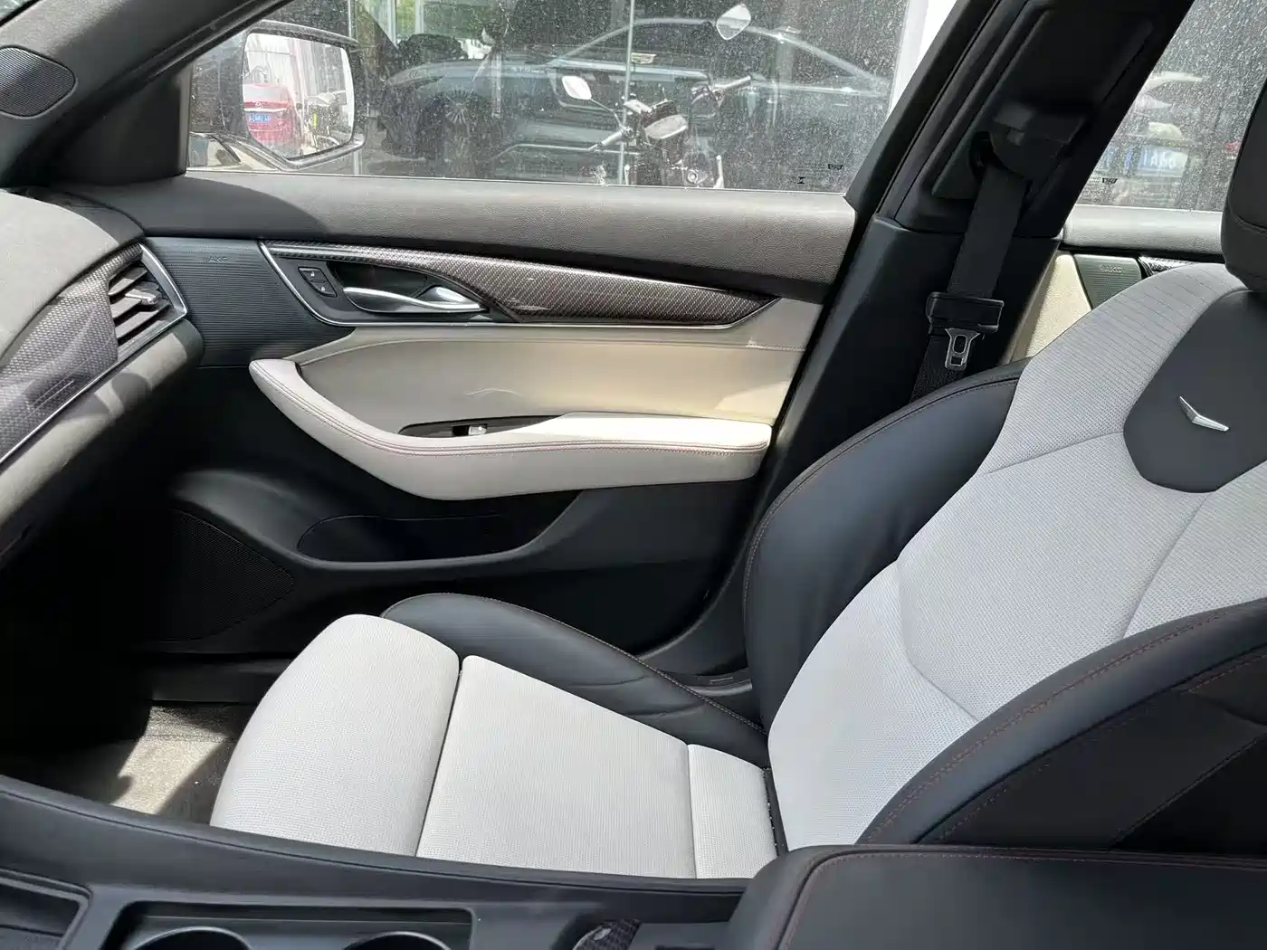 Cadillac CT5 2025 Model 28T Track Performance Edition + Peak Track Package фото 14