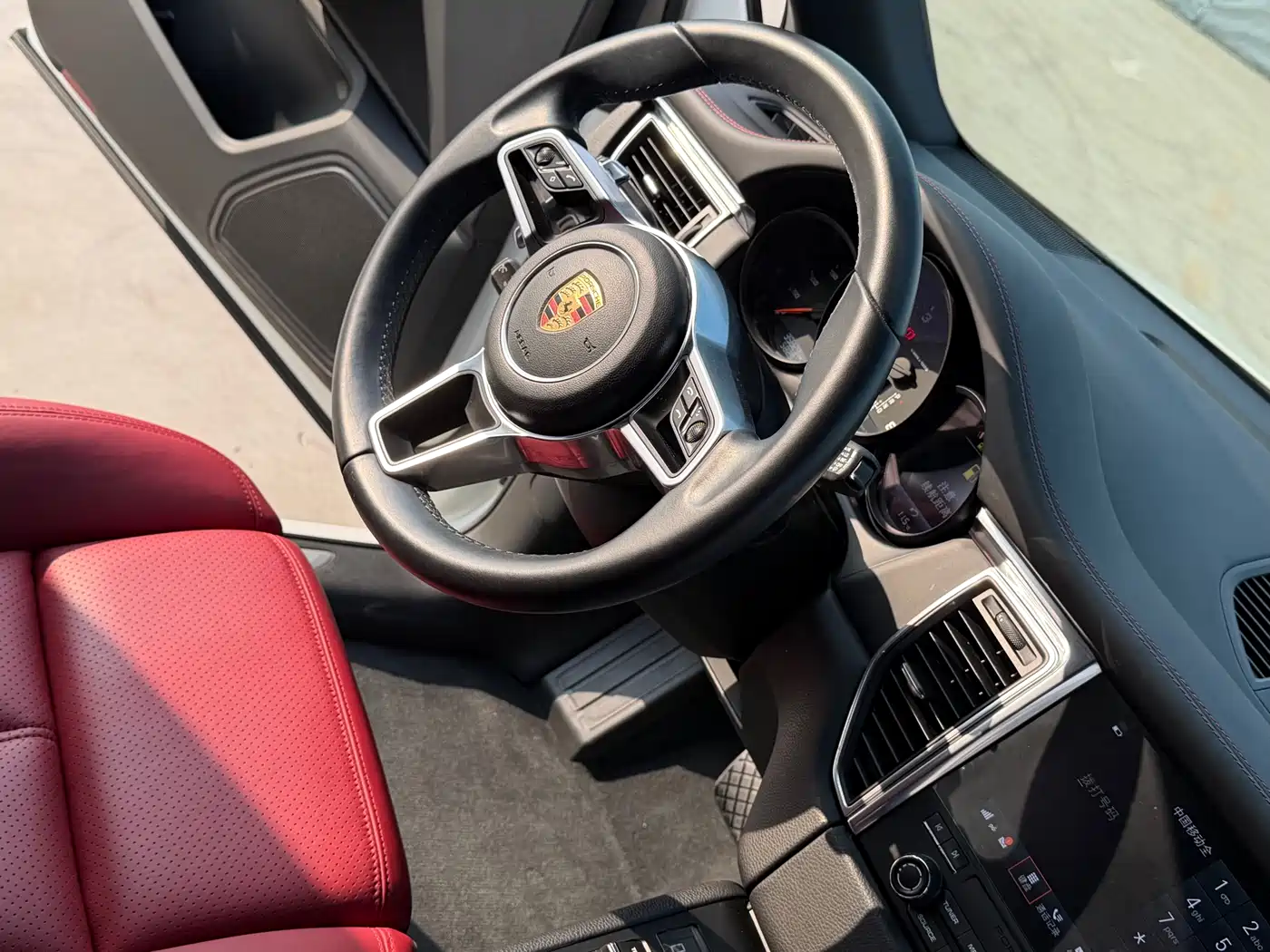 Porsche Macan 2017 Macan 2.0T фото 8