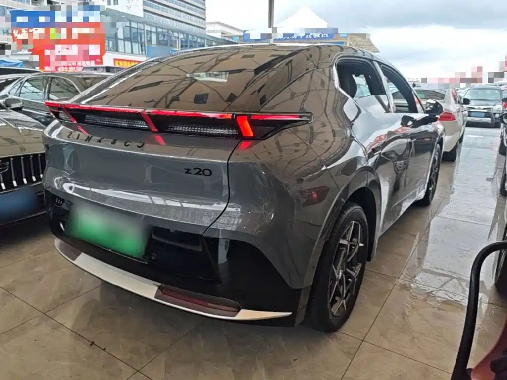 Photo 7 - Lynk & Co Z20