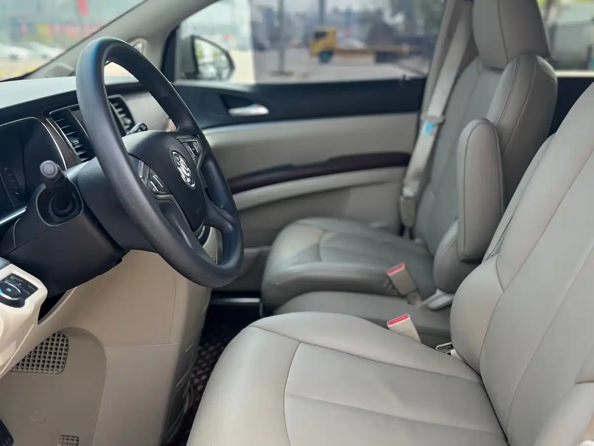 Buick GL8 2017 25S Comfort China V фото 10