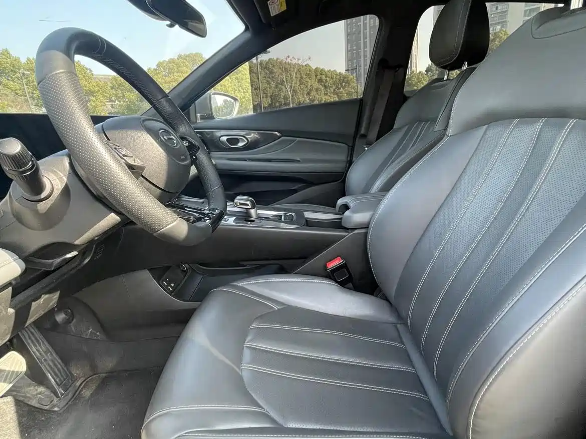 GAC Trumpchi Trumpchi Emkoo 2021 270T DCT J10 Sprinter Edition фото 16