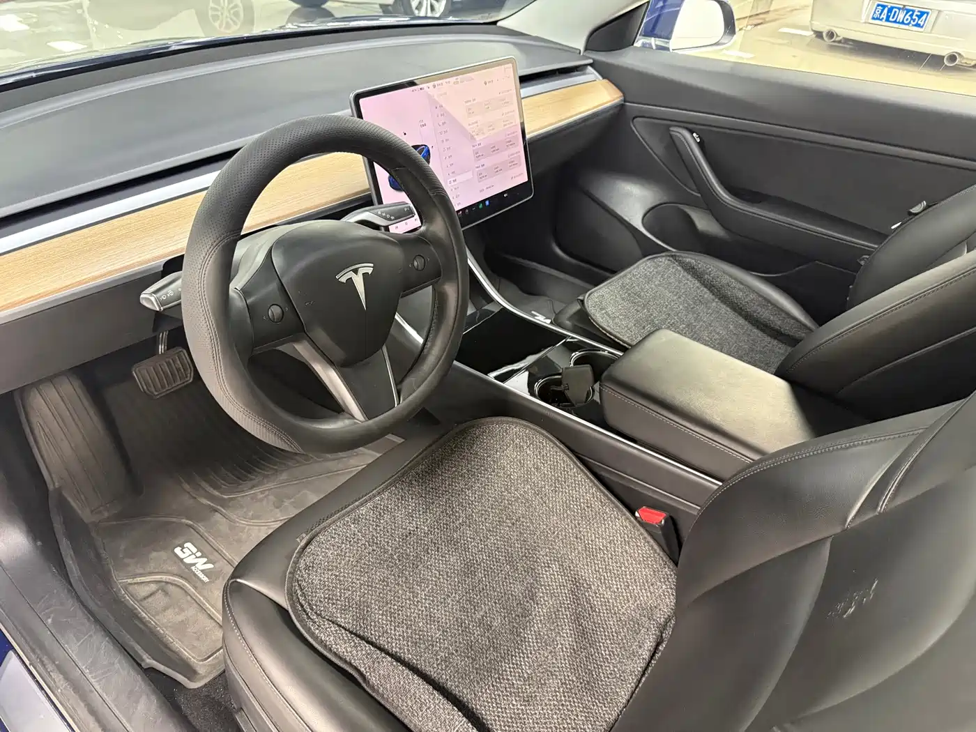 Фото 19 - Tesla Model 3