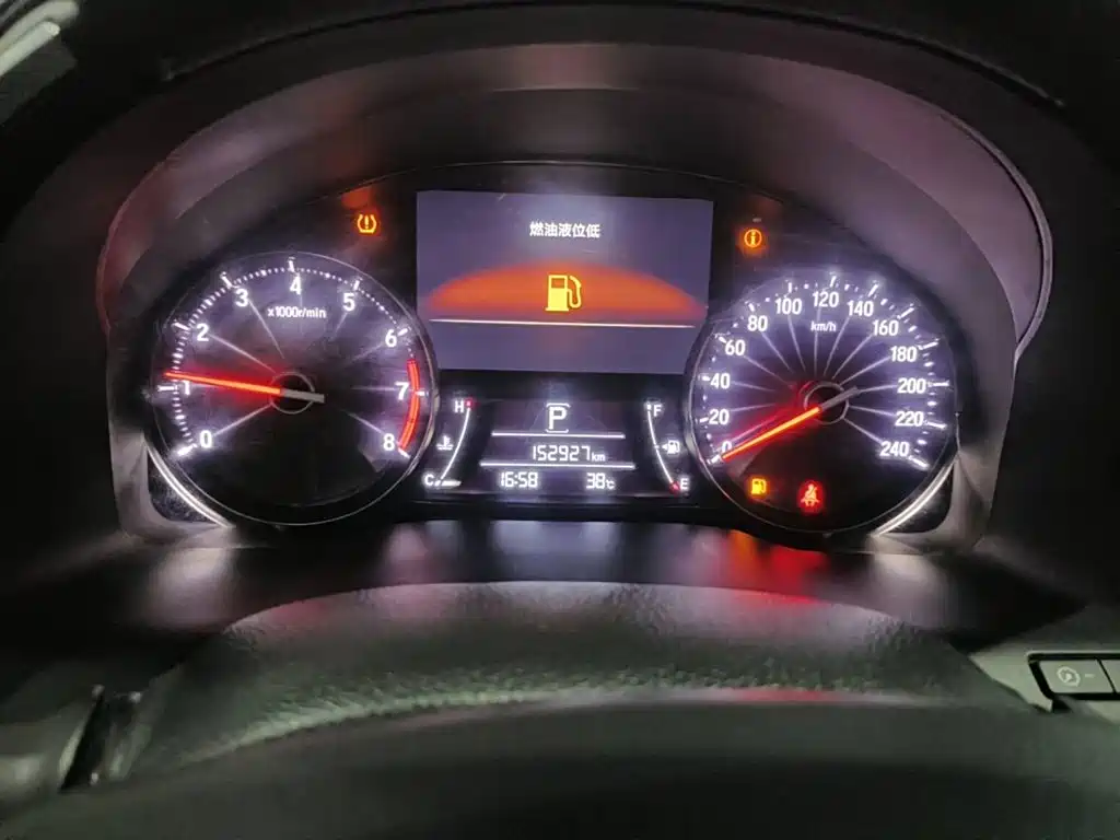 Фото 4 - Honda Avancier