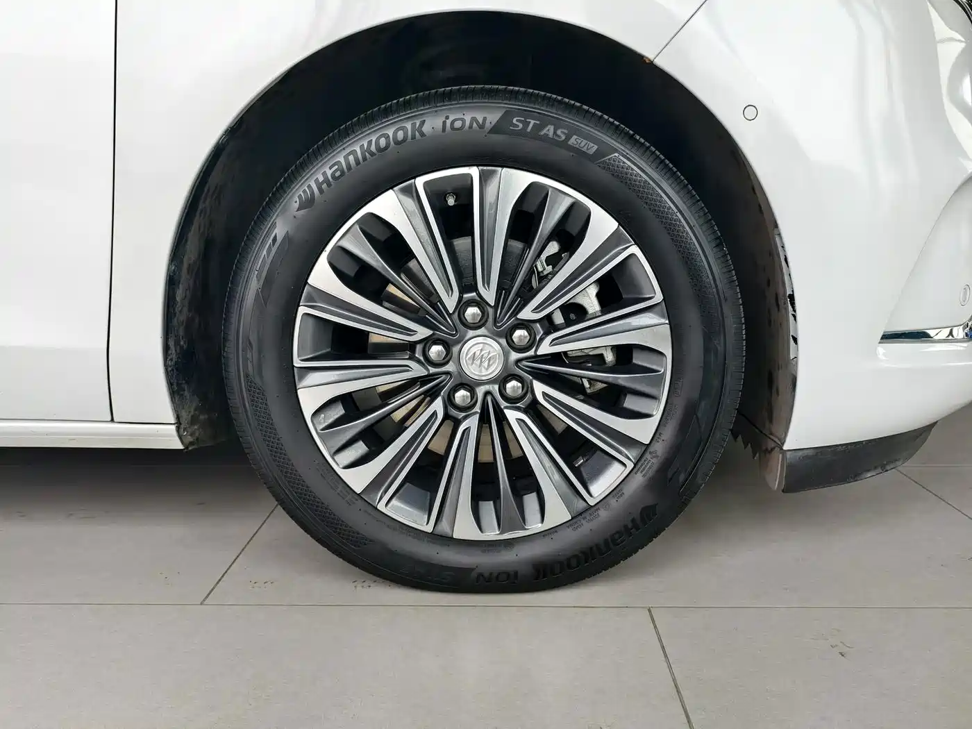 Фото 15 - Buick GL8